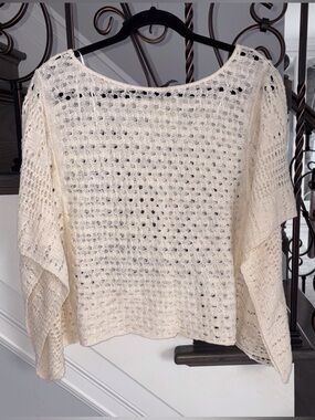Ladies Open-Knit Cream Sweater Top Size Small New